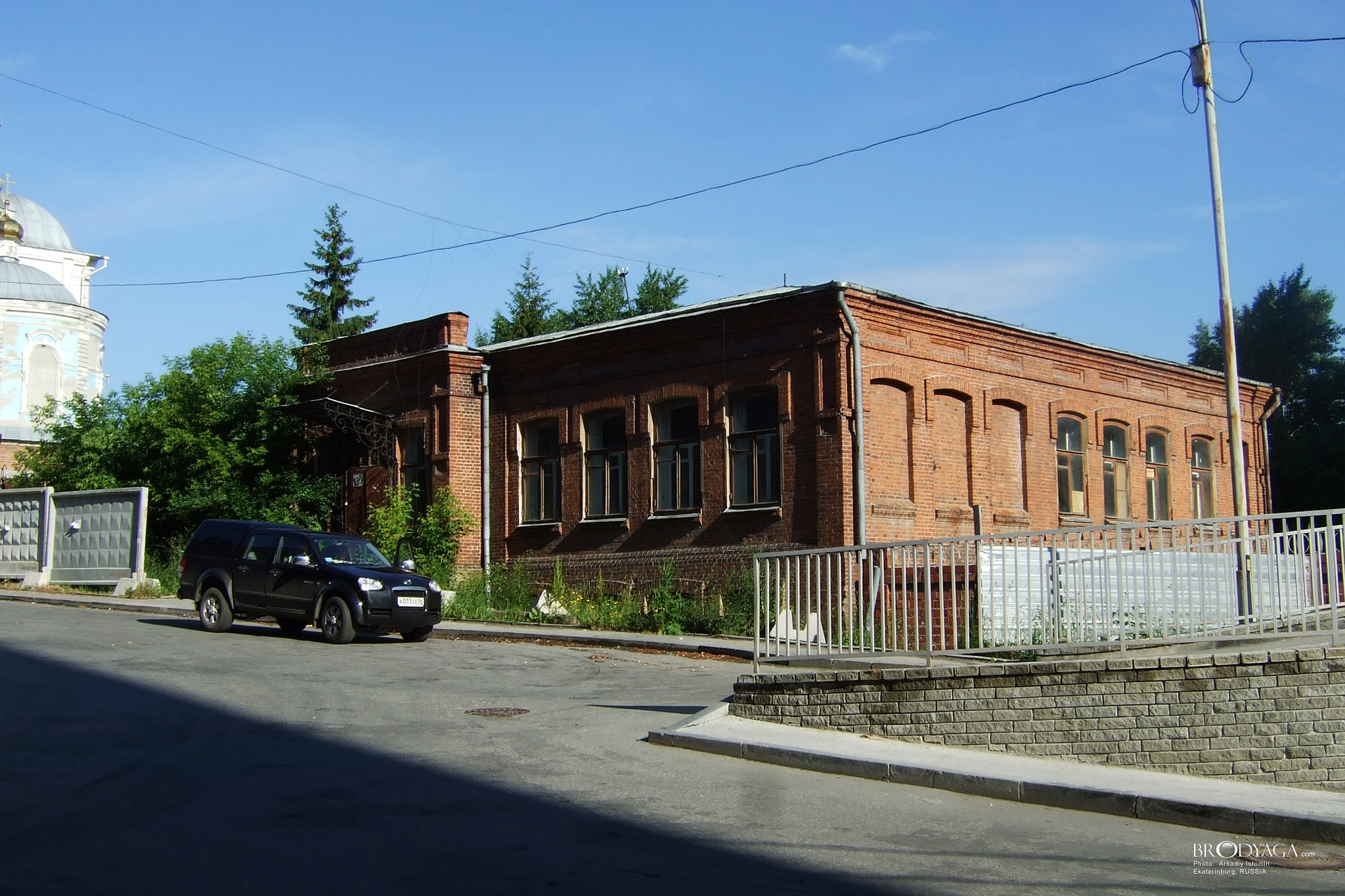 Здание земской школы, Клары Цеткин 13, Екатеринбург (Yekaterinburg)